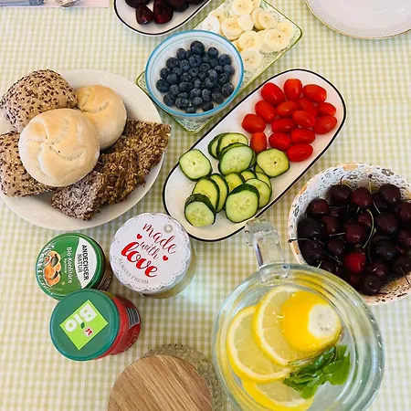 Schlafen Im Atelier - Einzigartiges Gaestezimmer Am Ammersee 民宿 阿默湖畔雄多夫